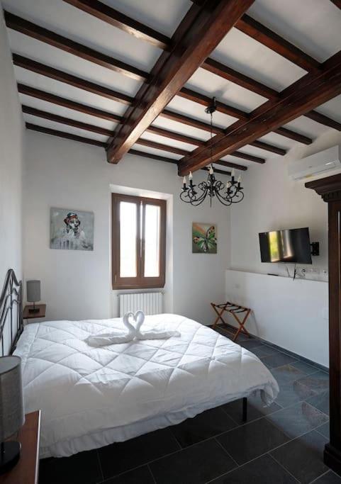 Апартаменти Casa Del Borgo Antico Поджібонсі Екстер'єр фото