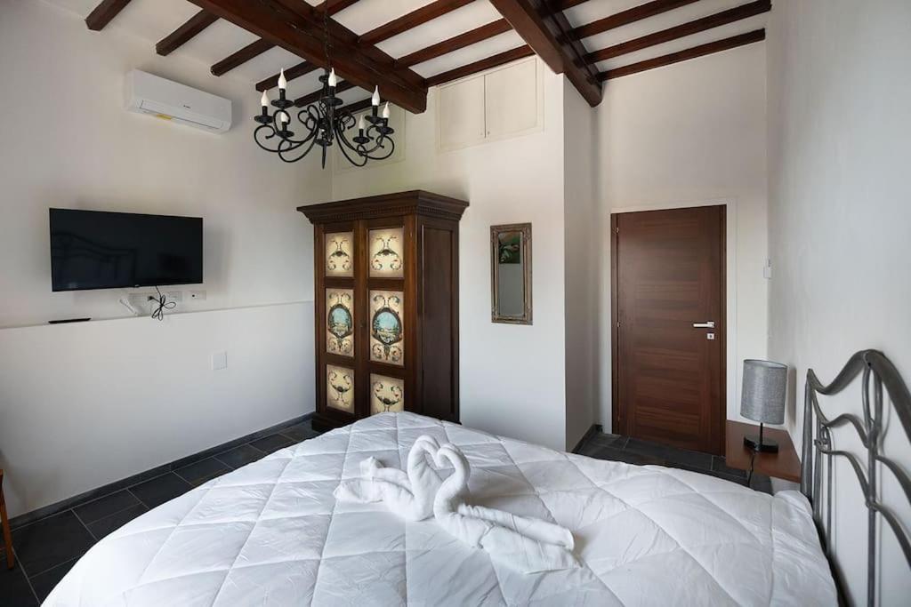 Апартаменти Casa Del Borgo Antico Поджібонсі Екстер'єр фото